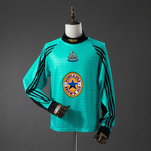 Newcastle United Newcastle United 97/98 Goalkeeper Retro Long-Sleeve Jersey S-XXL