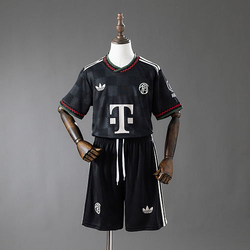 Bayern Munich Bayern Munich 25/26 Thids Away Kids kit Jersey SIZE 16-28