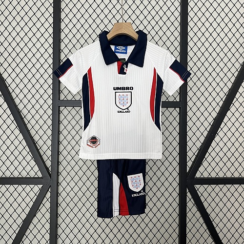 England kids England 1998 Home size: 16-28