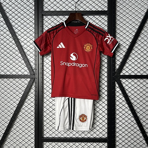Manchester United 25/26 kids M-U home size: 16-28