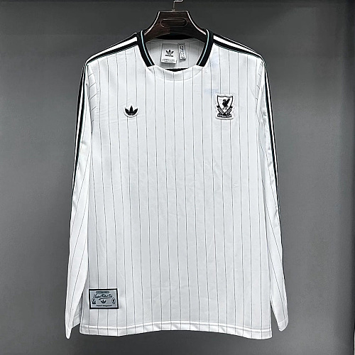 Liverpool 25/26 Liverpool Terrace Icons White Long Sleeve Shirt