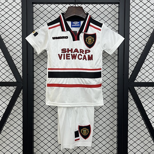 Manchester United kids M-U 97/98 away size: 16-28