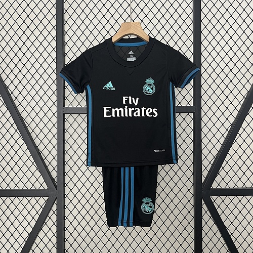 Real Madrid kids Real Madrid 17/18 away size: 16-28