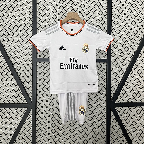 Real Madrid kids Real Madrid 13/14 home size: 16-28