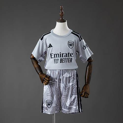 Arsenal Arsenal 26/27 Goalkeeper Kids Kit Jersey Size:16-28