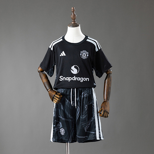 Manchester United M-U 26/27 Goalkeeper Kids Kit Jersey Size:16-28