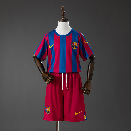 Barcelona Barcelona 05/06 Home (UEFA Champions League) Retro Kids Kit Jersey SIZE 16-28