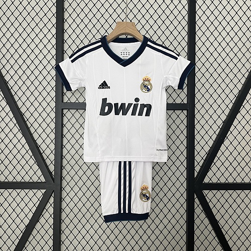 Real Madrid kids Real Madrid12/13 home size: 16-28
