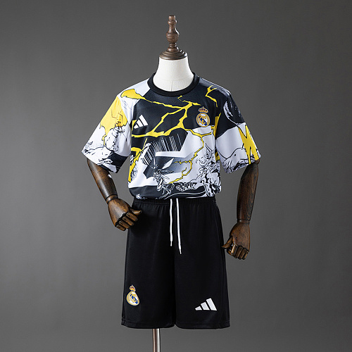 Real Madrid Real Madrid 25/26 Avengers - Pre-Match (Black and White) Kids kit Jerseys SIZE 16-28
