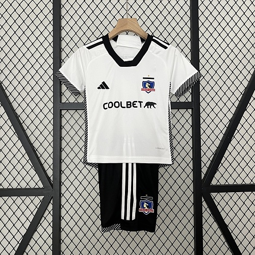 Colo Colo 24/25 kids Colo Colo home size: 16-28